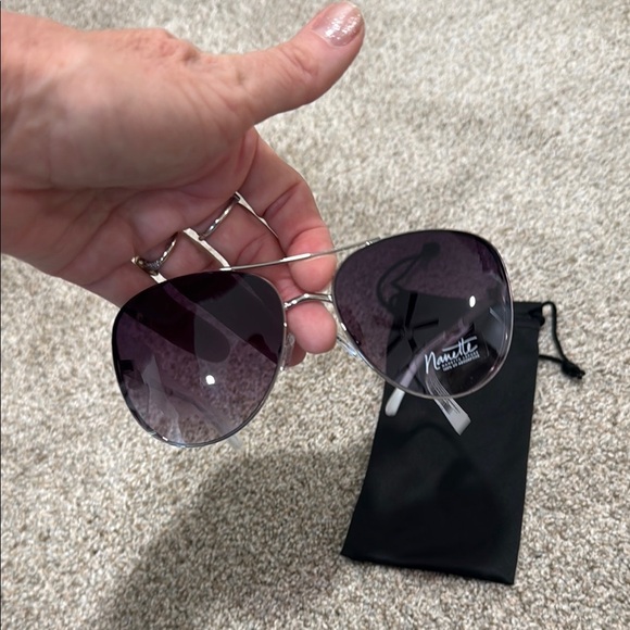Black Aviator Sunglasses with Case - Picture 3 of 7